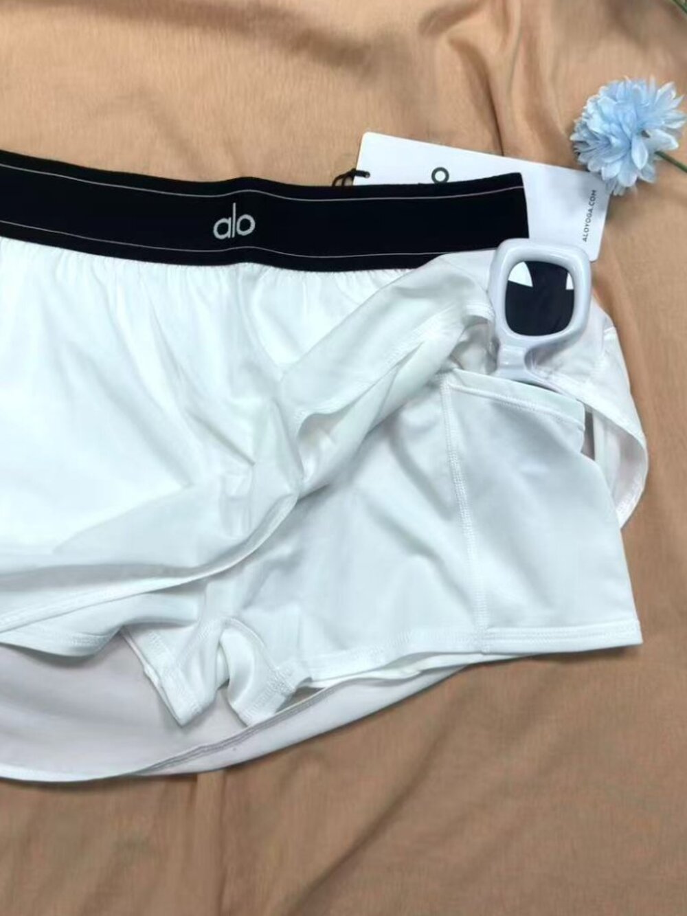 🍱Alo Yoga Match Point Tennis Skirt White,Summer Look - Picture 5 of 7